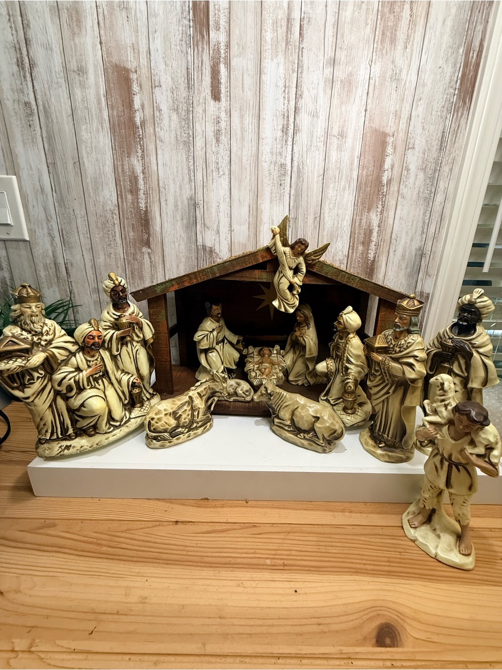 Vintage Nativity Set Composite Paper Mache Made in Japan 13 pcs + Music Box